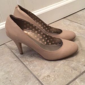 Patent Leather Nude Pumps